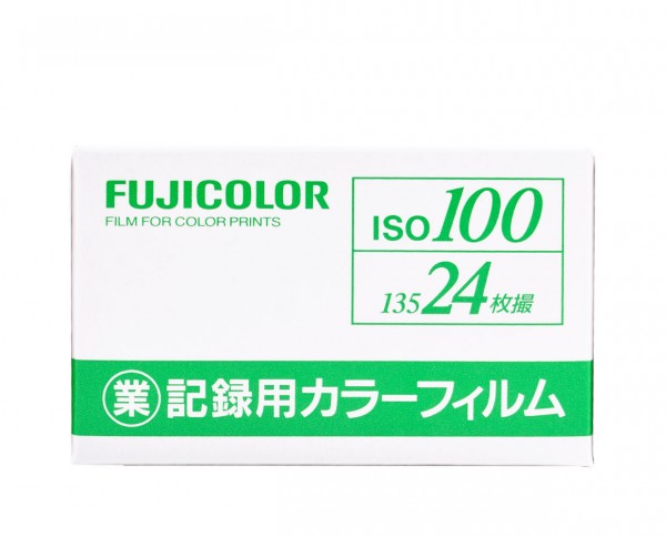 Fujicolor 100 35mm 24 exposures exp. 11-2022